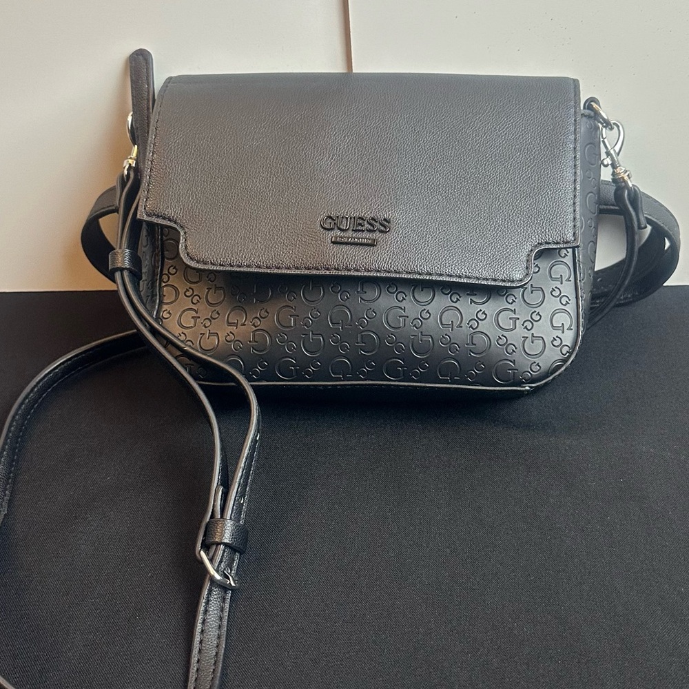 Guess Crossbody & Fanny Pack Purse